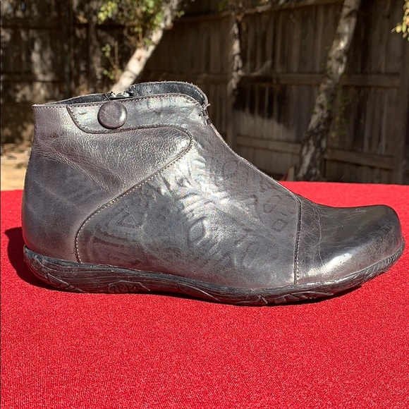 Jafa Shoes - Jafa 156 Graphite Booties Size 37